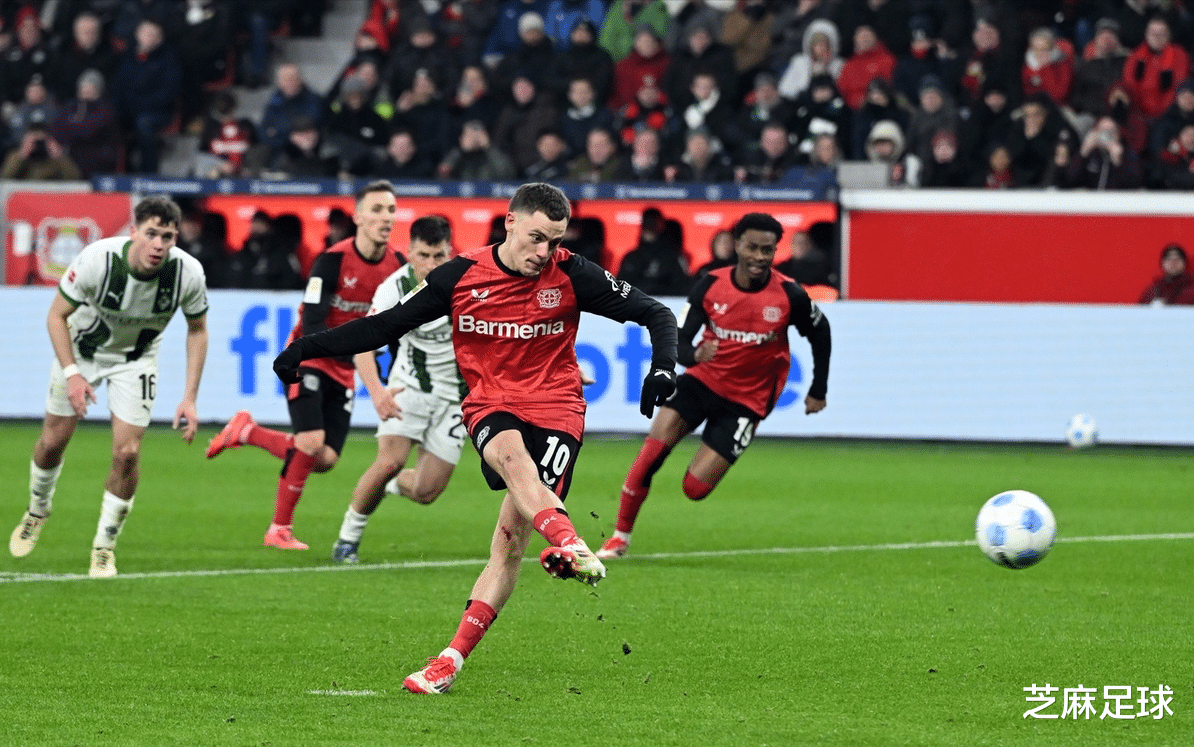 拜仁前途光明!,西亚卡姆新星刷新纪录表现突出引发球迷热议 拜仁前途光明!,西亚卡姆新星刷新纪录表现突出引发球迷热议