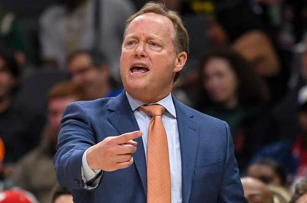 kaiyun app-莱万多夫斯基遭遇十二持续失利，雄鹿教练压力巨大！全场沸腾不已-kaiyun app